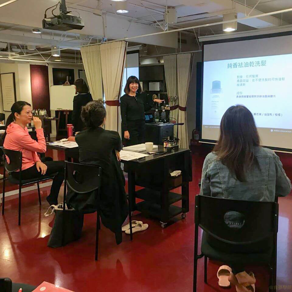 74495398_10156448300146761_2316306790792298496_o