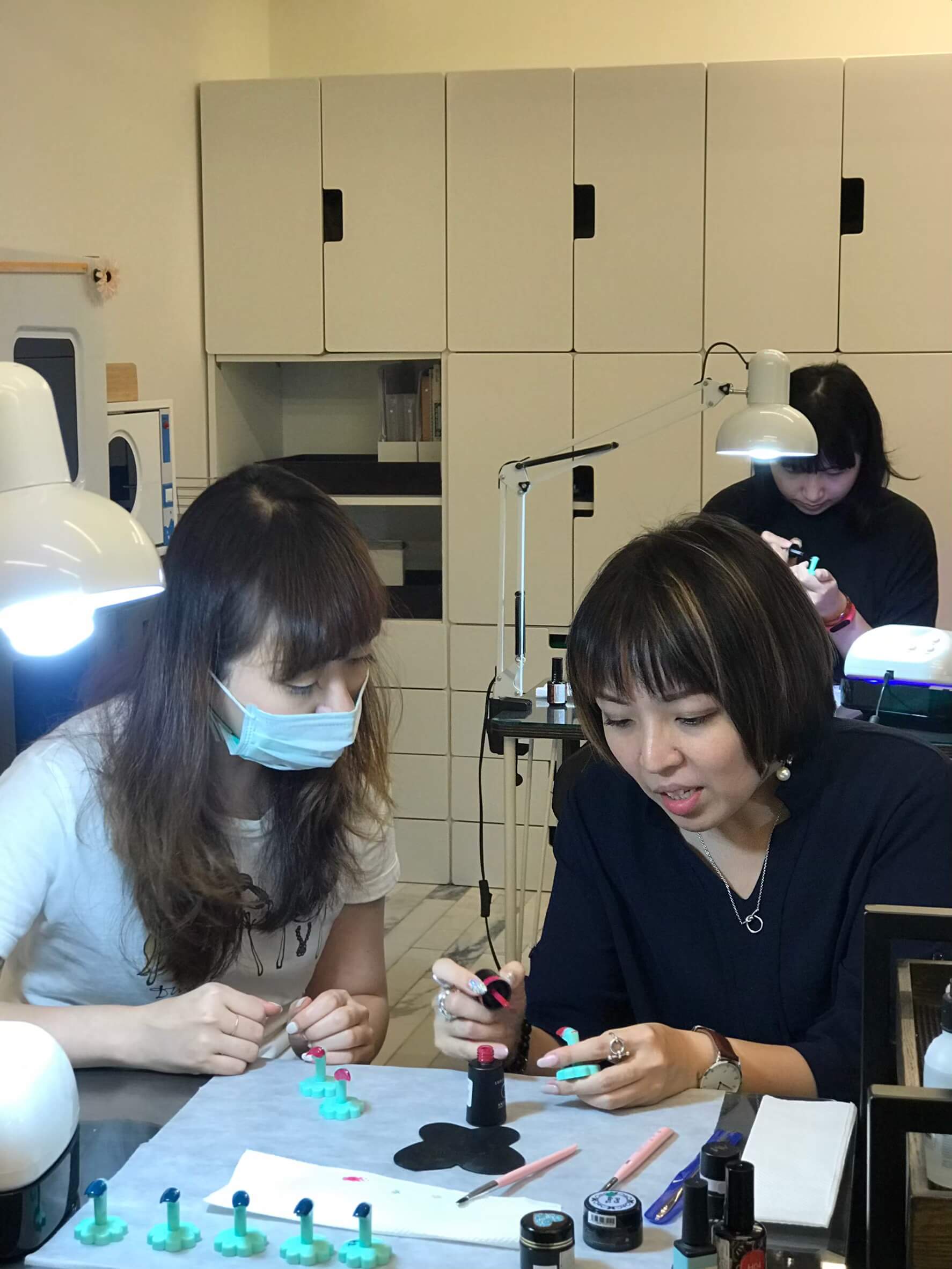 第四屆美甲學院上課情況_200103_0006